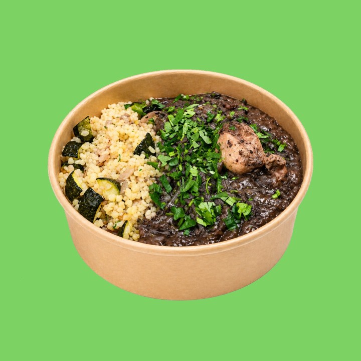 Chicken pot  and caramelized onions with Sumac