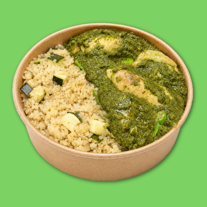 Creamy chicken curry with spinach